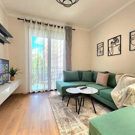 New Bazaar Flat W/ 24h Self Check In Apartment Tirana