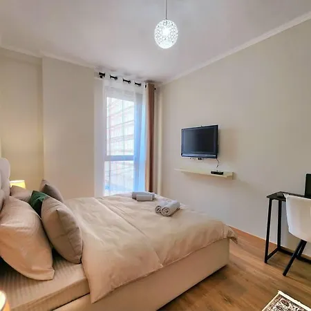 Apartment New Bazaar Flat W/ 24h Self Check In Tirana